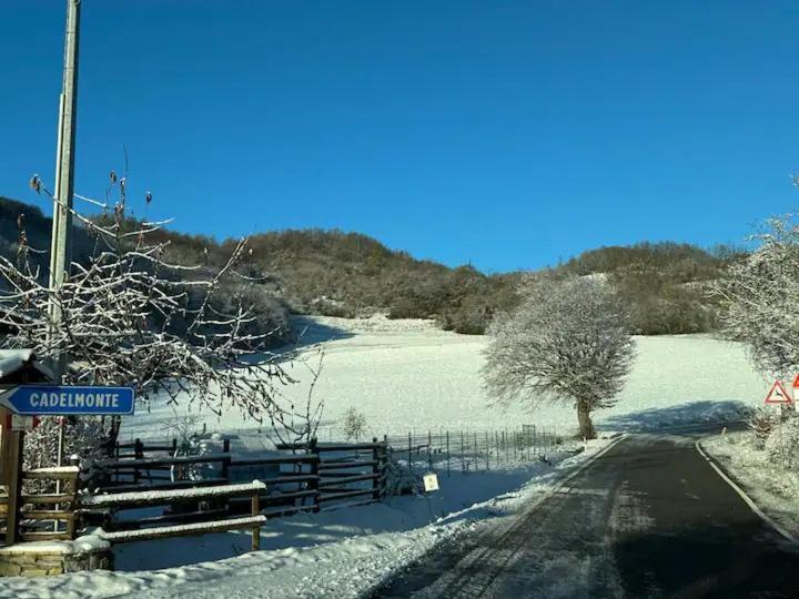 Casa Del Giglio A Cadelmonte Villa Valle  Eksteriør billede