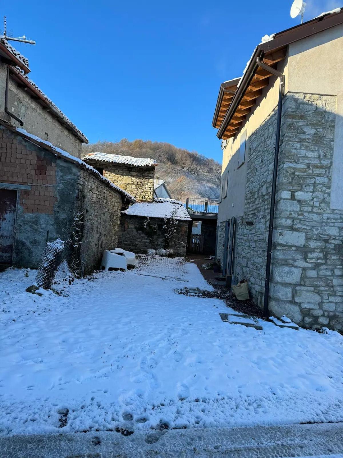 Casa Del Giglio A Cadelmonte Villa Valle  Eksteriør billede