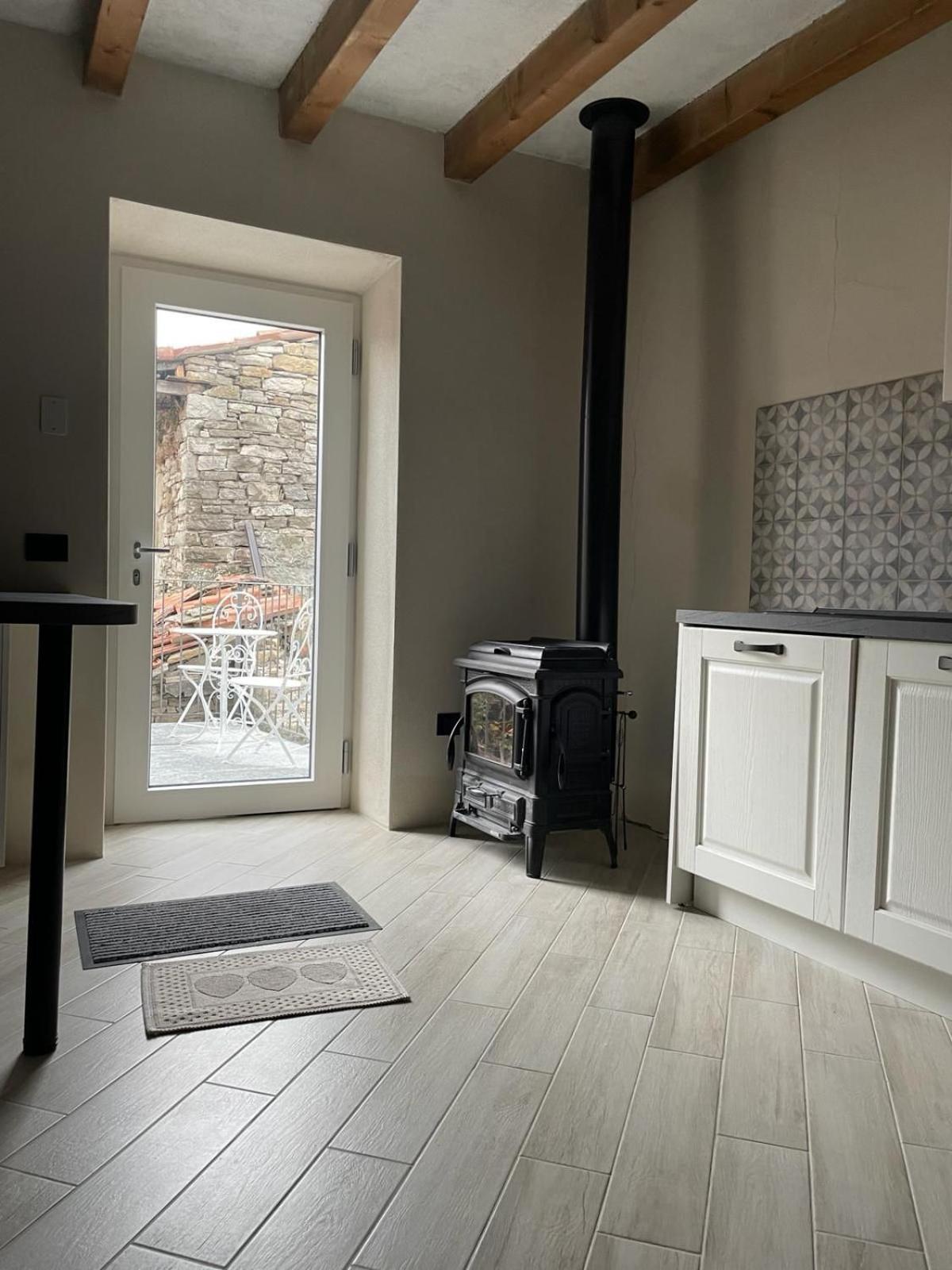 Casa Del Giglio A Cadelmonte Villa Valle  Eksteriør billede